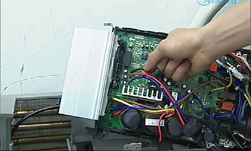 石屏美的空调电话是多少